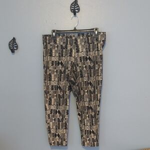 Torrid Geometric Geo Escape Ankle Crop Leggings Size 1 Tribal Print